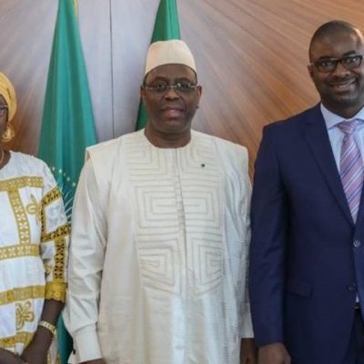 Le Chef de l’État, Son Excellence M.&nbsp;Macky Sall, a reçu en audience ce vendredi 21 février 2020 le DG de la Haute autorité du waqf, Madame Oulimata Diop, en compagnie de M.&nbsp;Adama Cissé, Président du Conseil de surveillance de la HAW